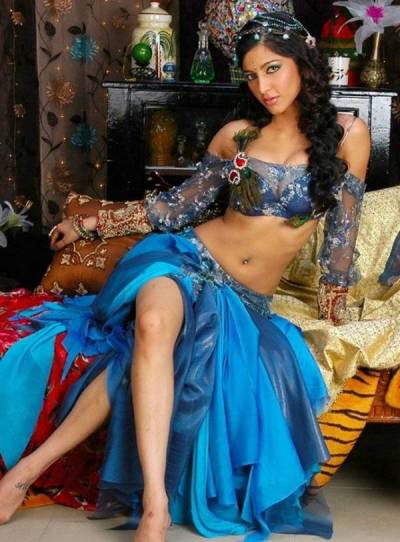 Shruthi Hassan Latest photoshoot, sexy shruthi Hassan, hot shruthi hassan, south indian actress