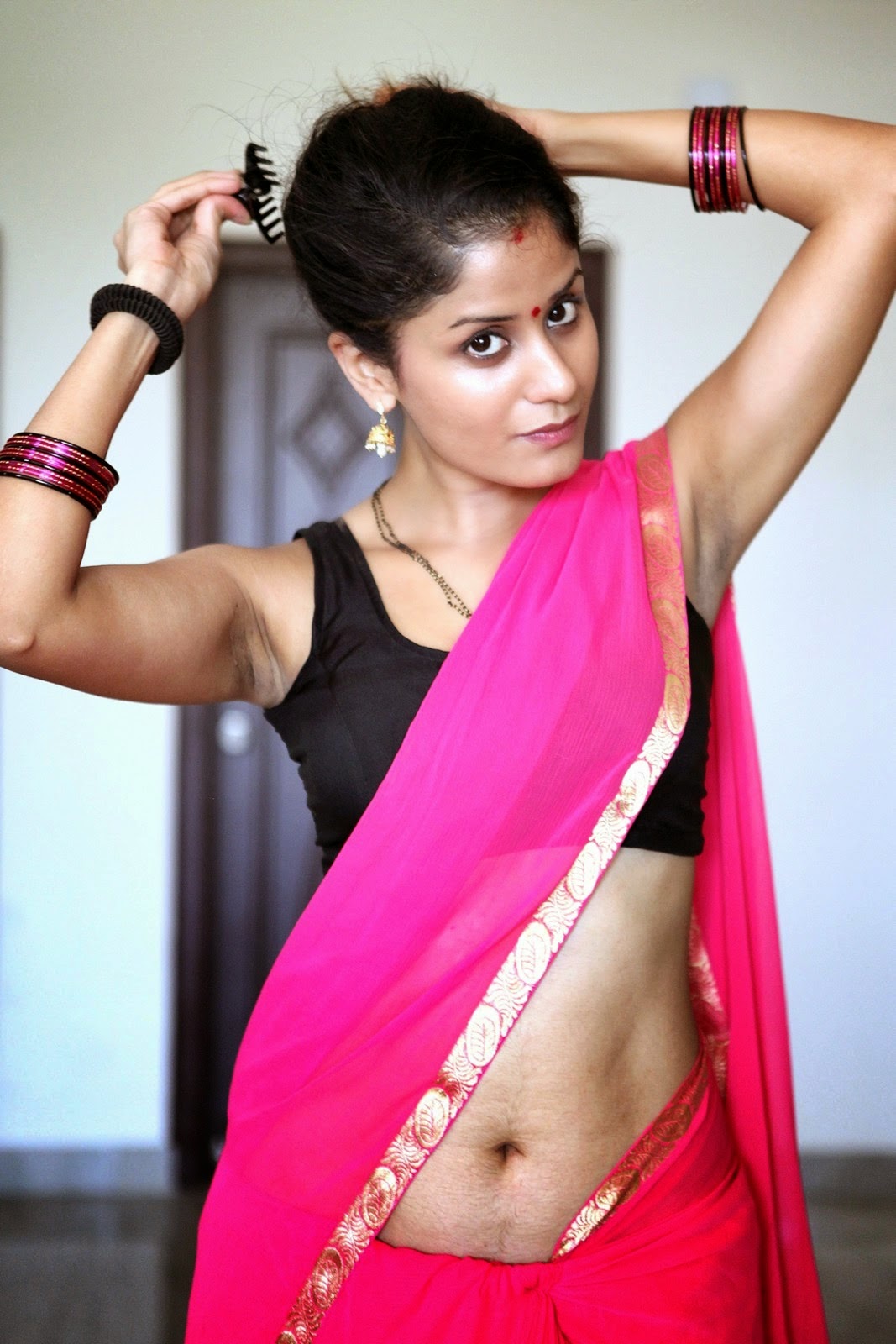 8 Hot Photos Of Indian Housewife In Saree Craziest Photo Collection